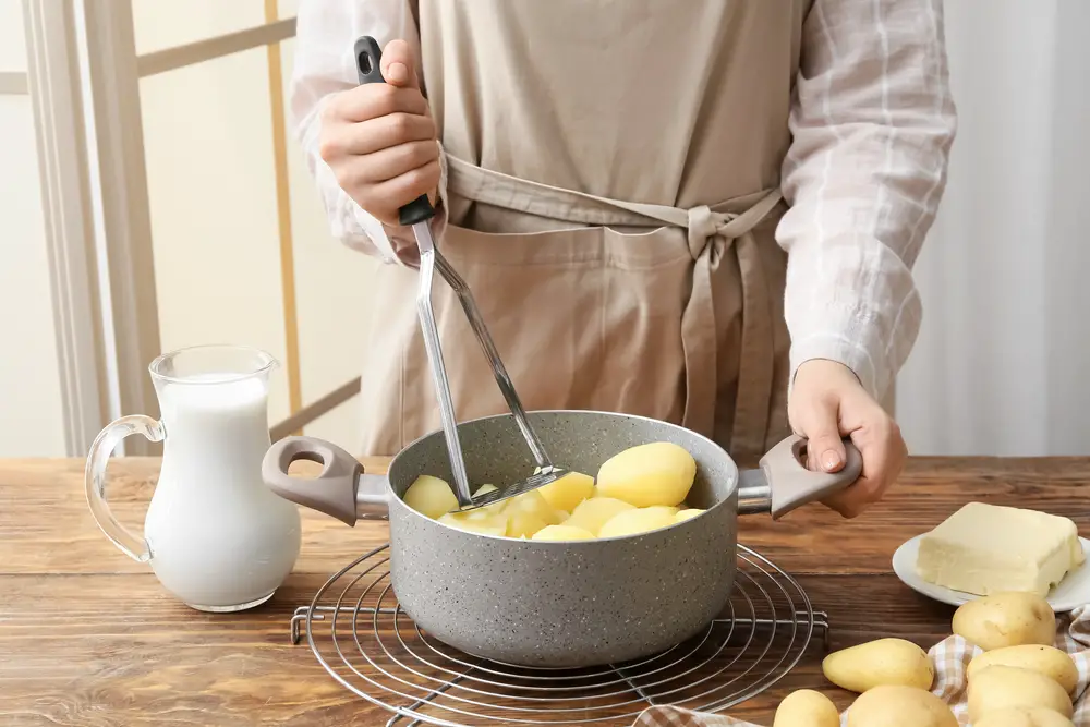 Kitchen History: Who Invented the Potato Masher? | Snact